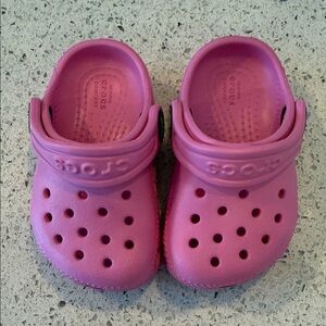 CROCS Toddler - Bright Pink Size 4